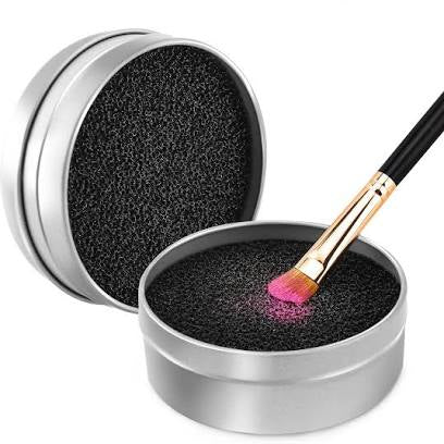 S.HE - Dry Makeup Brush Cleaner