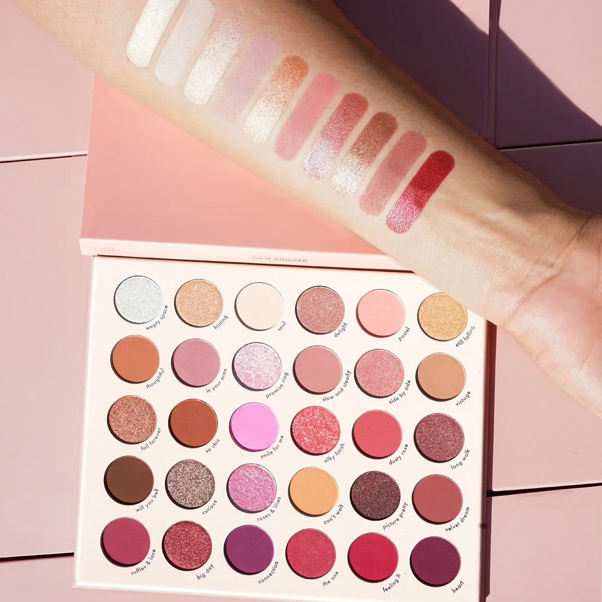 Kara Beauty - Mauving Slow Eyeshadow Palette