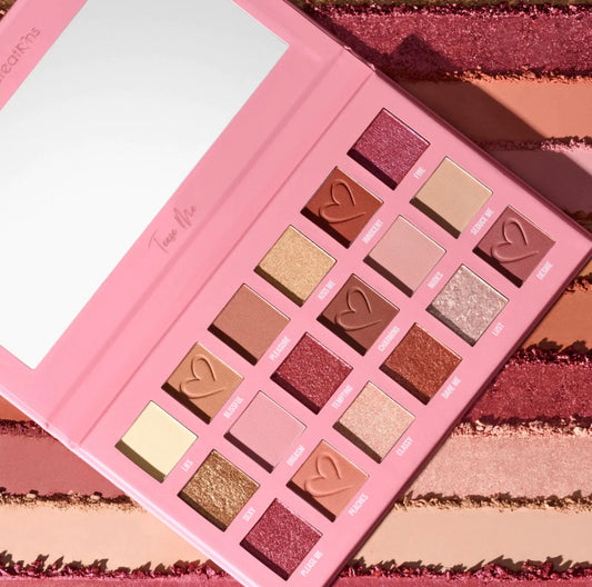 Beauty Creations - Tease Me Eyeshadow Palette